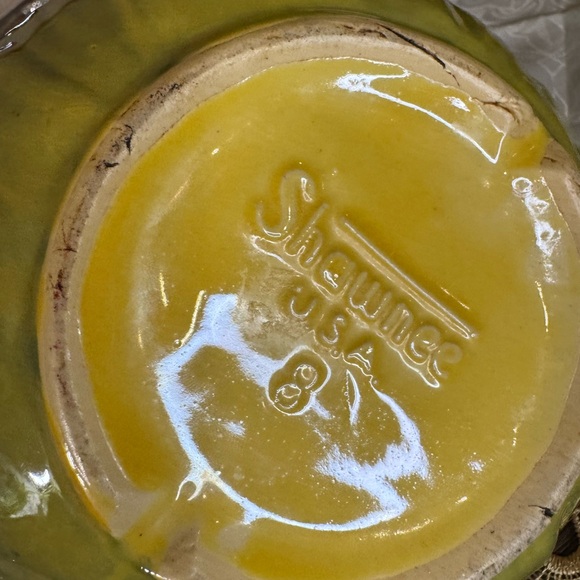 Vintage Shawnee Pottery 1950’s Ceramic Bowls - Set of 3 - Picture 8 of 8